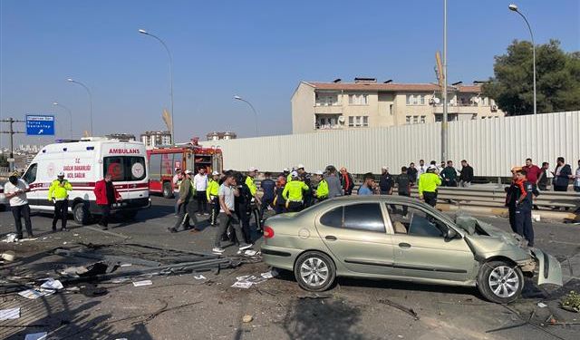 Şanlıurfa'da zincirleme trafik kazası: 2 ölü, 2 yaralı