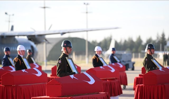 Türkiye şehitlerini uğurladı