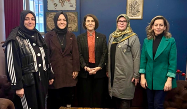 Zehra Ay’dan Açanal’a Vefa Ziyareti