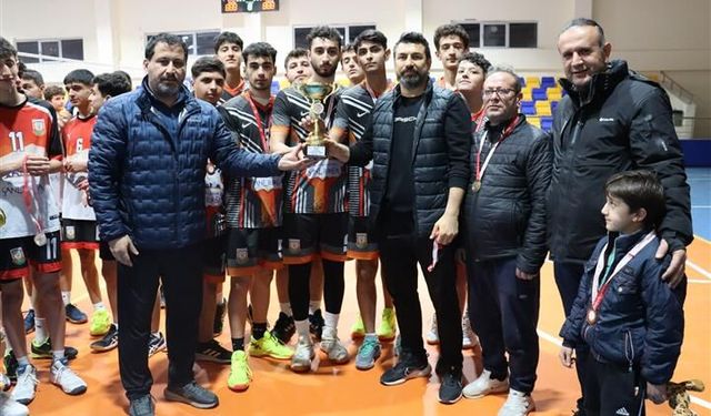 Şanlıurfa Büyükşehir Belediyesi Voleybolda İl Şampiyonluğuna Ulaştı