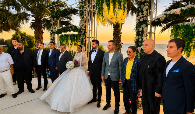 İş, Siyaset Ve Sanat Dünyası Bu Düğünde Buluştu