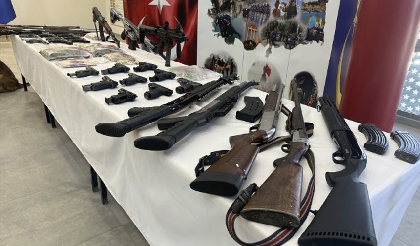 Şanlıurfa'da silah kaçakçılığı operasyonu: 53 zanlı yakalandı
