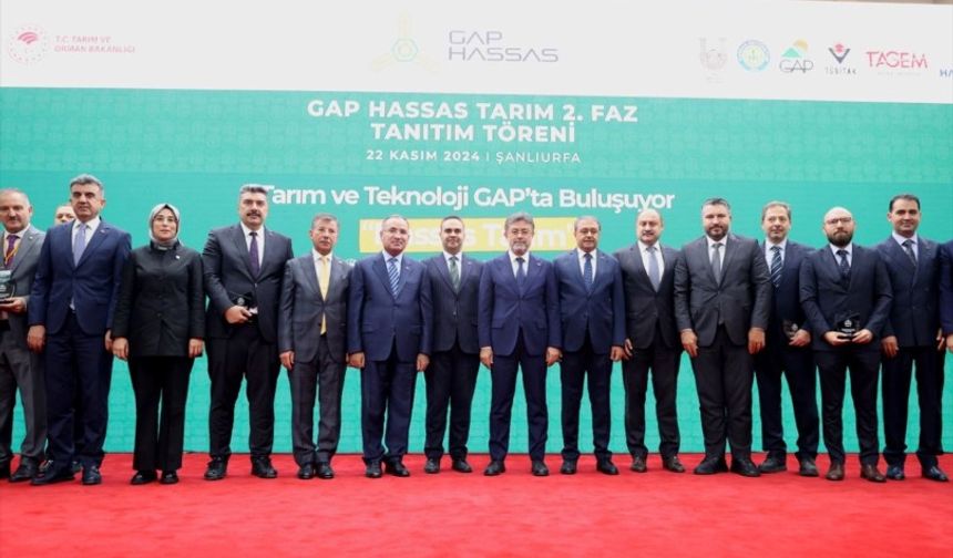 Bakanlar Yumaklı ve Kacır, GAP Hassas Tarım 2. Faz Tanıtım Töreni'ne katıldı