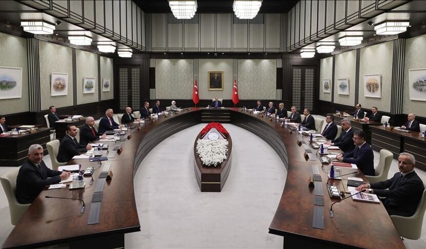 Başkentte Hareketli Hafta: Kabine Toplantısı ve Kritik Temaslar