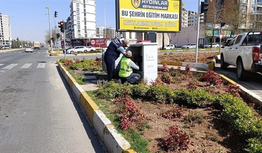 Şanlıurfa'da 6 Kavşağa Kesintisiz Güç Kaynağı (UPS) Sistemi Kuruldu