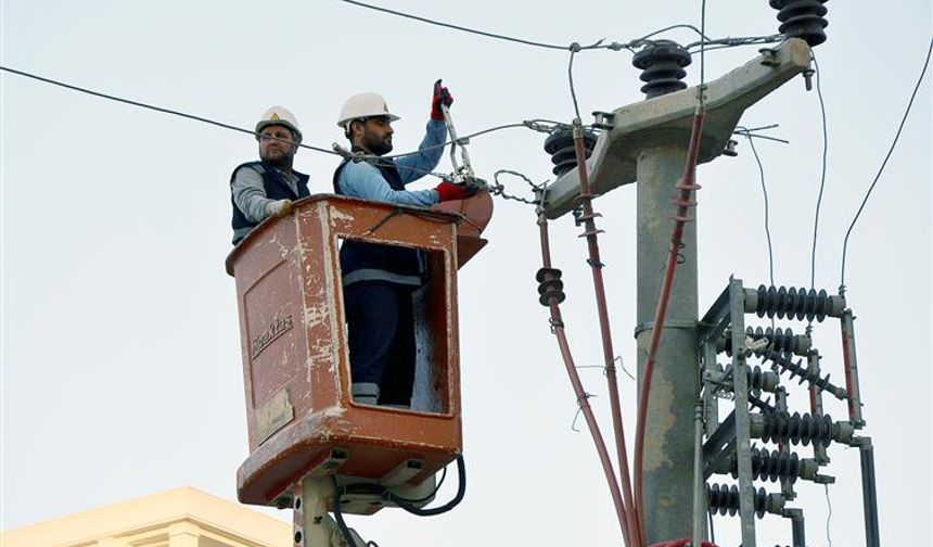 Kaçak Elektrik Türkiye’de Elektrik Arzını Tehdit Ediyor!