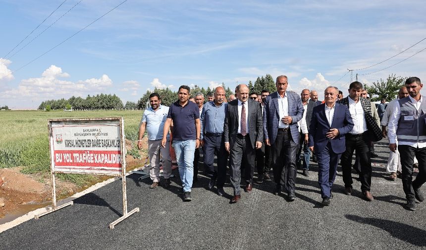 Gülpınar: 200 kilometrelik yol ağı sıcak asfaltla buluşacak