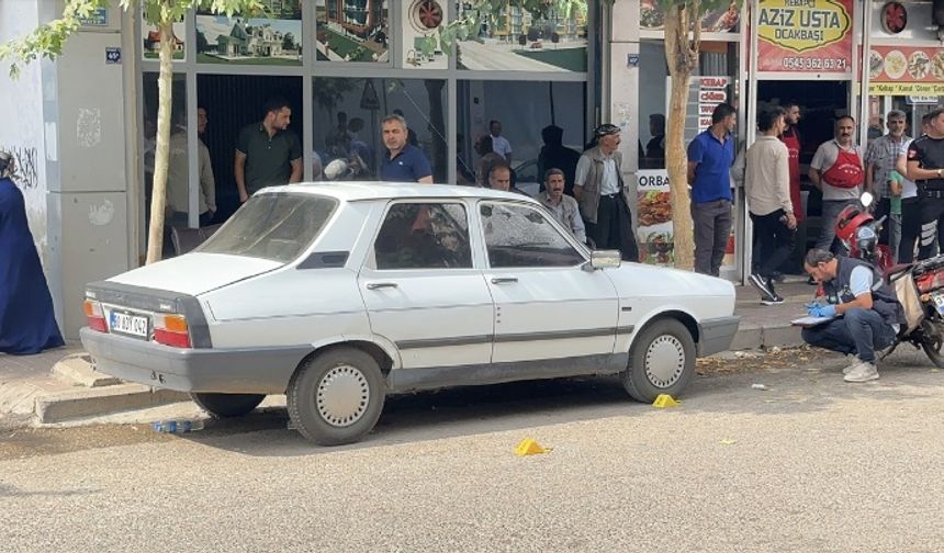 Şanlıurfa'da silahlı ve bıçaklı kavgada 3 kişi yaralandı