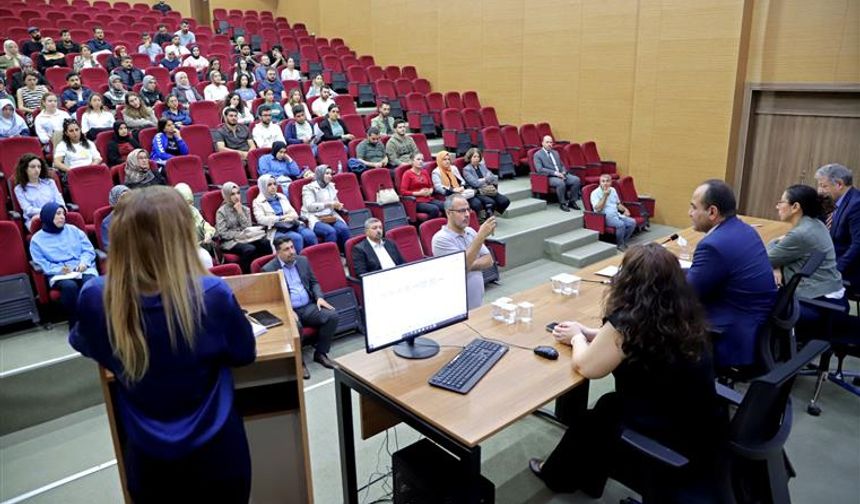 Şanlıurfa'da Bağışıklama Paneli Gerçekleştirildi