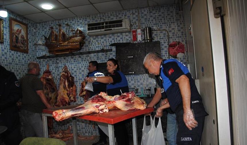 Şanlıurfa'da yaklaşık 1 ton bozulmuş et ele geçirildi
