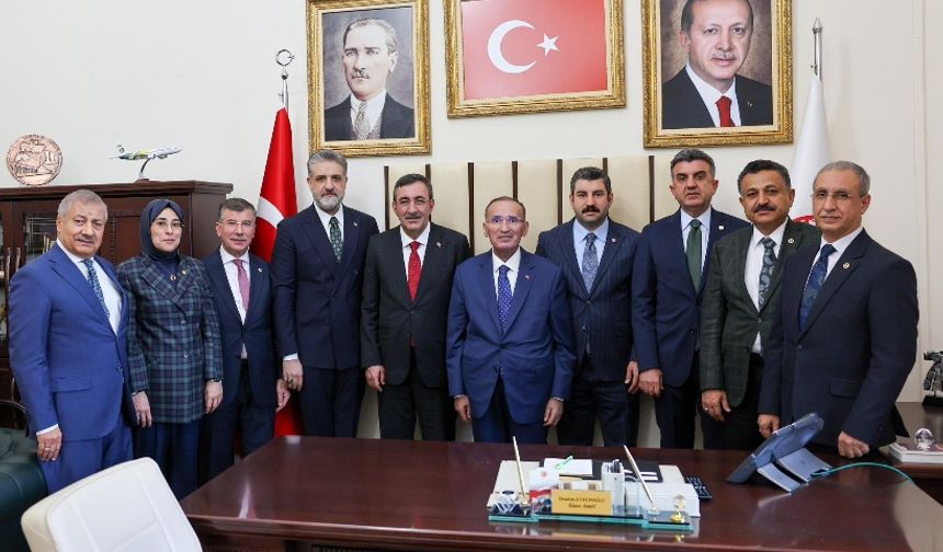 Cumhurbaşkanı Yardımcısı Yılmaz, Eyyüpoğlu'nu ziyaret etti