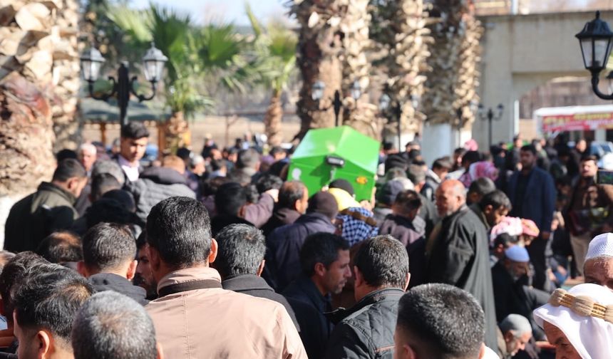 Harran'da düştüğü kanalda hayatın kaybeden Gündüz toprağa verildi