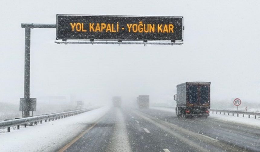 Şanlıurfa'da Ulaşımda Kar Engeli: Bazı Yollar Trafiğe Kapatıldı!