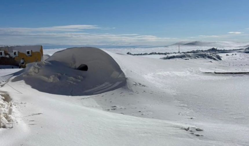 Karacadağ'da kış bareketi: Kar 1 metreye ulaştı