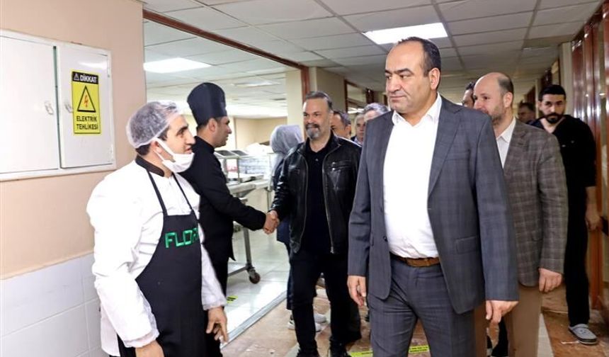 İl Sağlık Müdürü Berk, Sağlık Çalışanlarıyla İftar Programında Buluştu