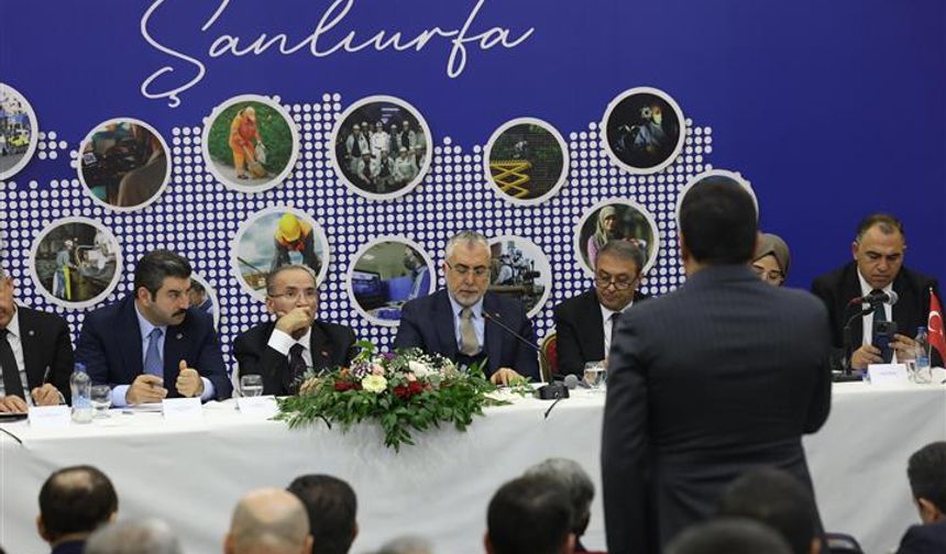 Bakan Işıkhan Şanlıurfa TÜGVA'da Gençlerle Buluştu