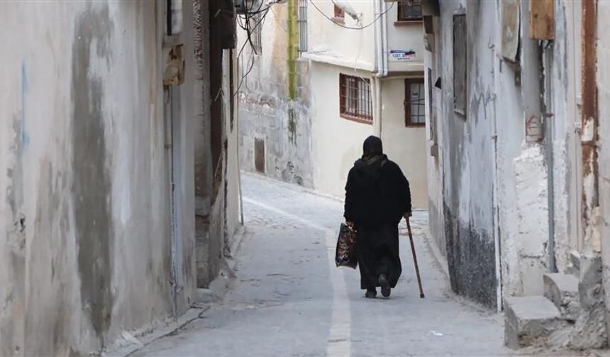 Şanlıurfa’da tarihi sokaklar Büyükşehir ile aydınlatılacak
