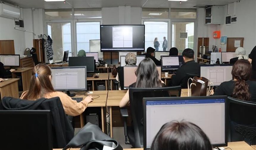 Büyükşehir Dijital Eğitimle Geleceğe Hazırlıyor