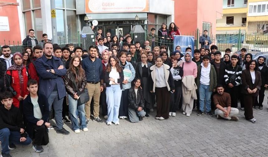 Büyükşehir’den Gençliğe Güç Katan Eğitim Seferberliği