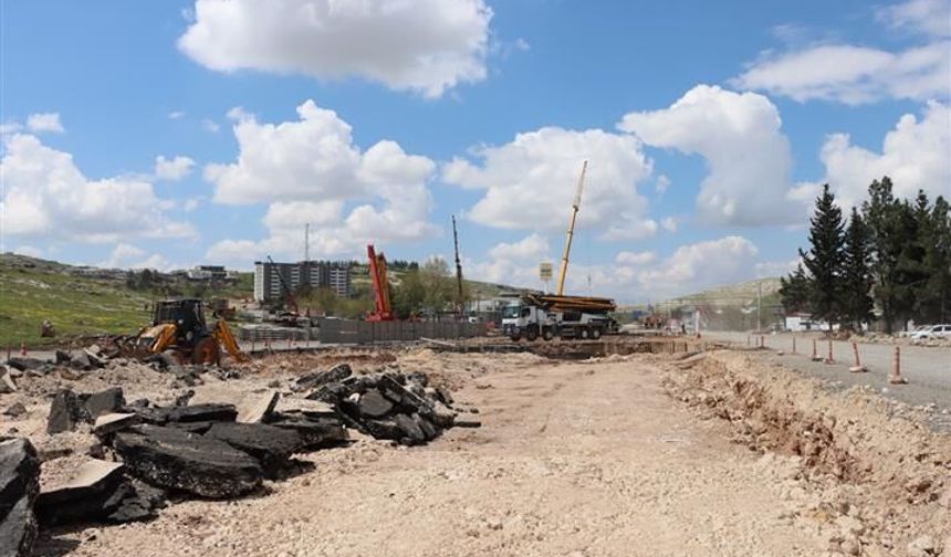 Evren Sanayi Sitesi Kavşağında Katlı Köprü Projesi Hız Kazandı