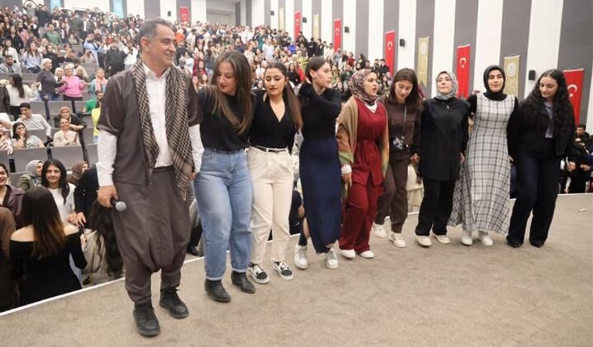 Urfa Ahengi Ekibi, Munzur Üniversitesi’nde Sahne Aldı