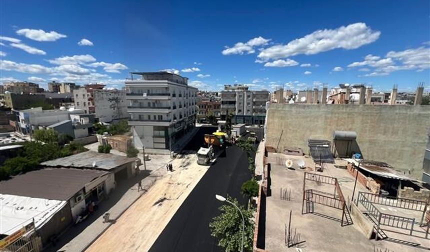 Büyükşehir, Uğur Boran Caddesi’nde Asfalt Serimine Başladı