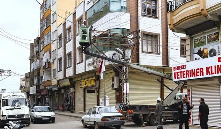 Dicle Elektrik’ten Şanlıurfa’da Fırtına Mesaisi