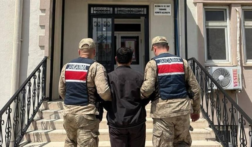 Hırsızlık Suçundan Aranan Hükümlü Karaköprü’de Yakalandı