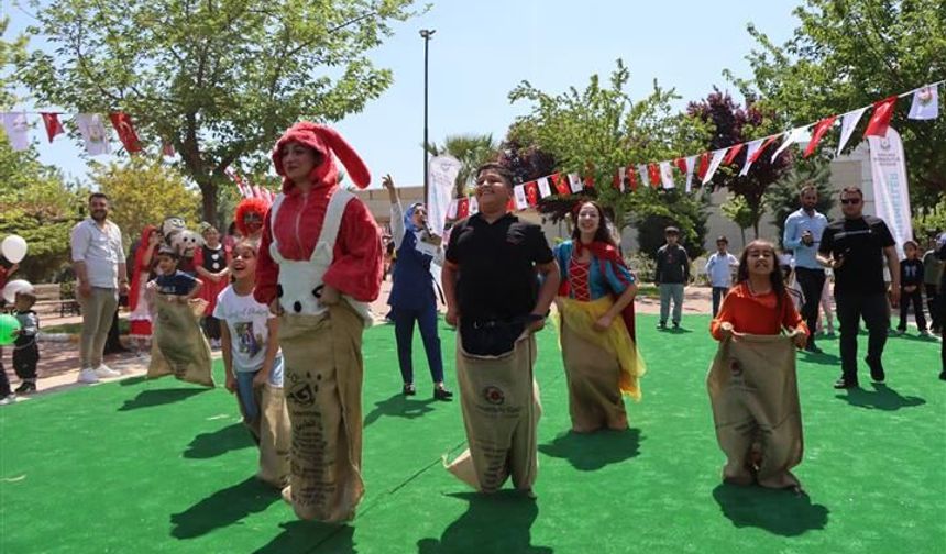 Minik Kalpler Şenlikte Doyasıya Eğlendi