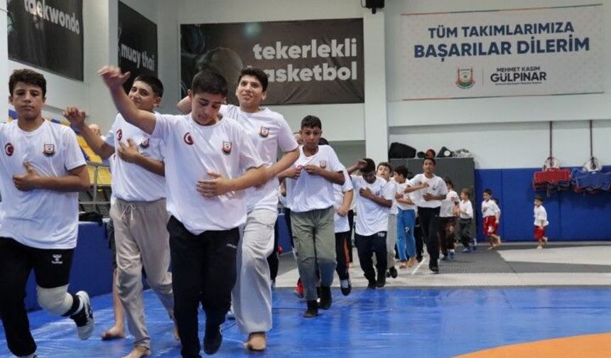 Şanlıurfa'da Ata Sporu Güreşe Yoğun İlgi