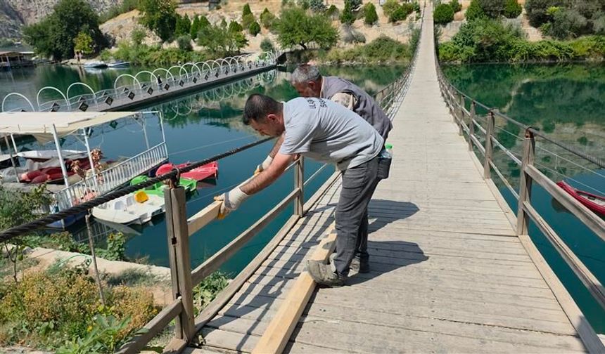Halfeti’de köprülere kapsamlı bakım