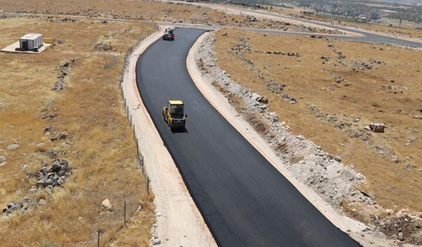 Seyrantepe’de yeni yol çalışmasıyla ulaşım rahatlıyor