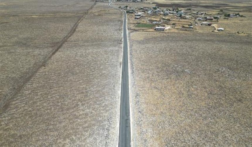 Viranşehir’de kırsal yollar konforlu hale getiriliyor