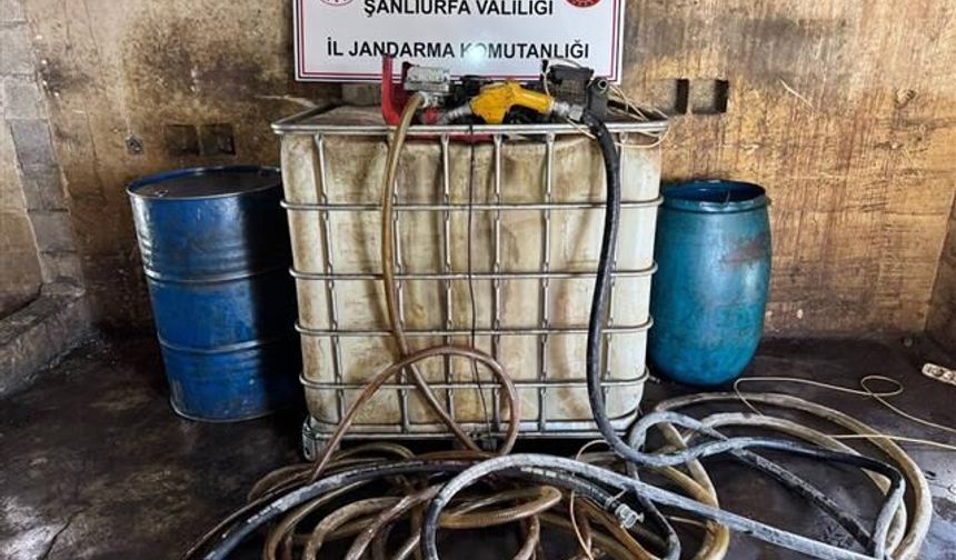 Viranşehir'de binlerce litre kaçak akaryakıt ele geçirildi