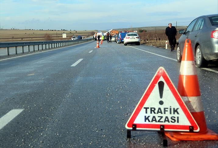 Şanlıurfa'da tırın çarptığı otomobil sürücüsü hayatını kaybetti