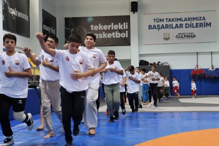 Şanlıurfa'da Ata Sporu Güreşe Yoğun İlgi